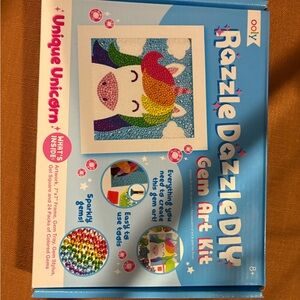 Ooly Razzle Dazzle DIY Gem Art Kit - Unique Unicorn